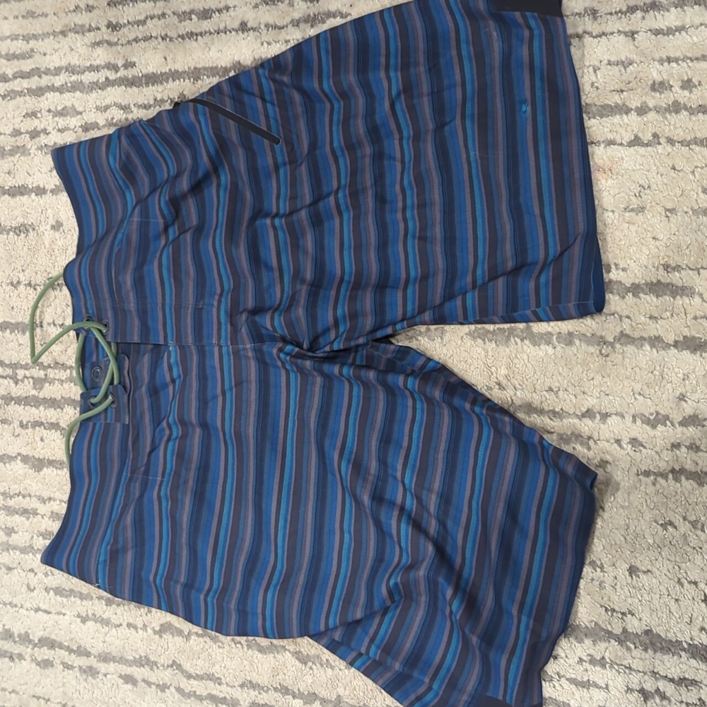 Lululemon El Current 11” Shorts UnLined Swim Trunks Board Swimming shorts